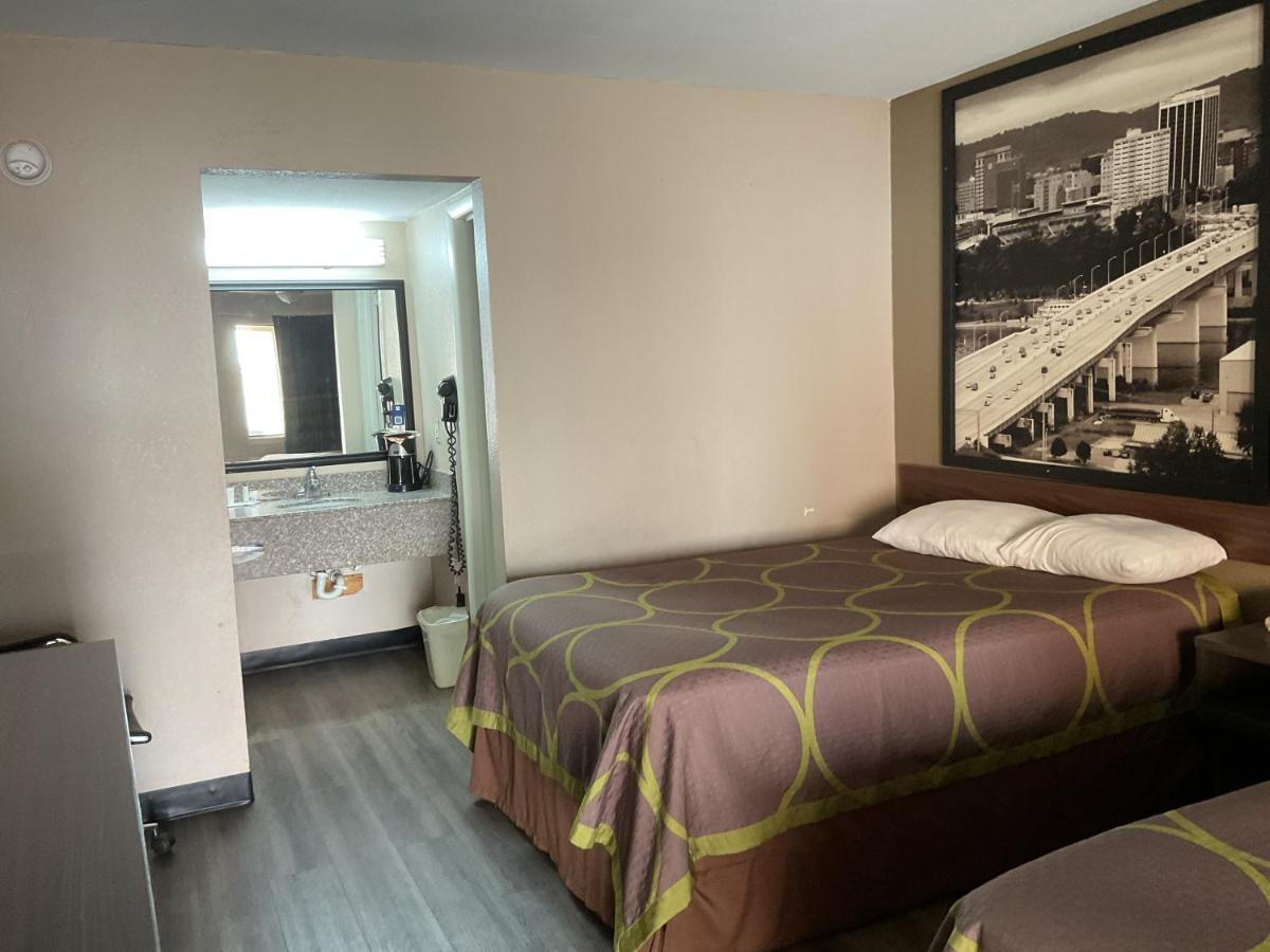 Super 8 By Wyndham Chattanooga/איסט רידג' מראה חיצוני תמונה