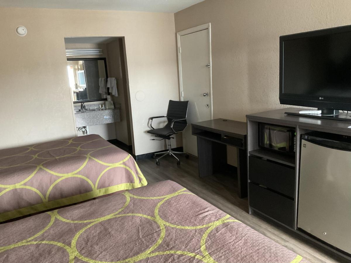 Super 8 By Wyndham Chattanooga/איסט רידג' מראה חיצוני תמונה